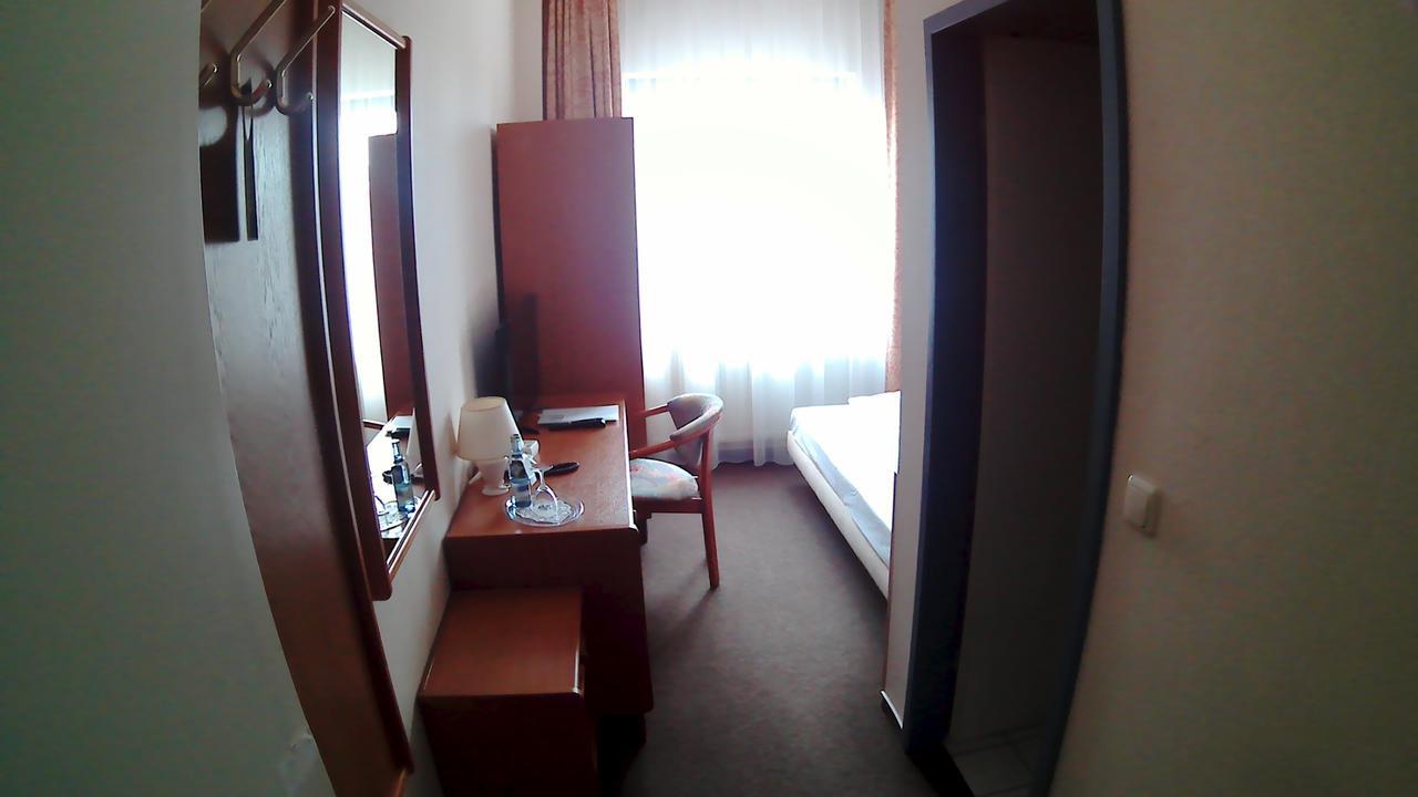 Hotel Christinenhof Garni - Bed & Breakfast 가데부쉬 외부 사진